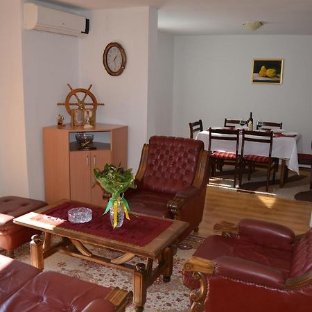 Apartments Dobrisa Κότορ Εξωτερικό φωτογραφία